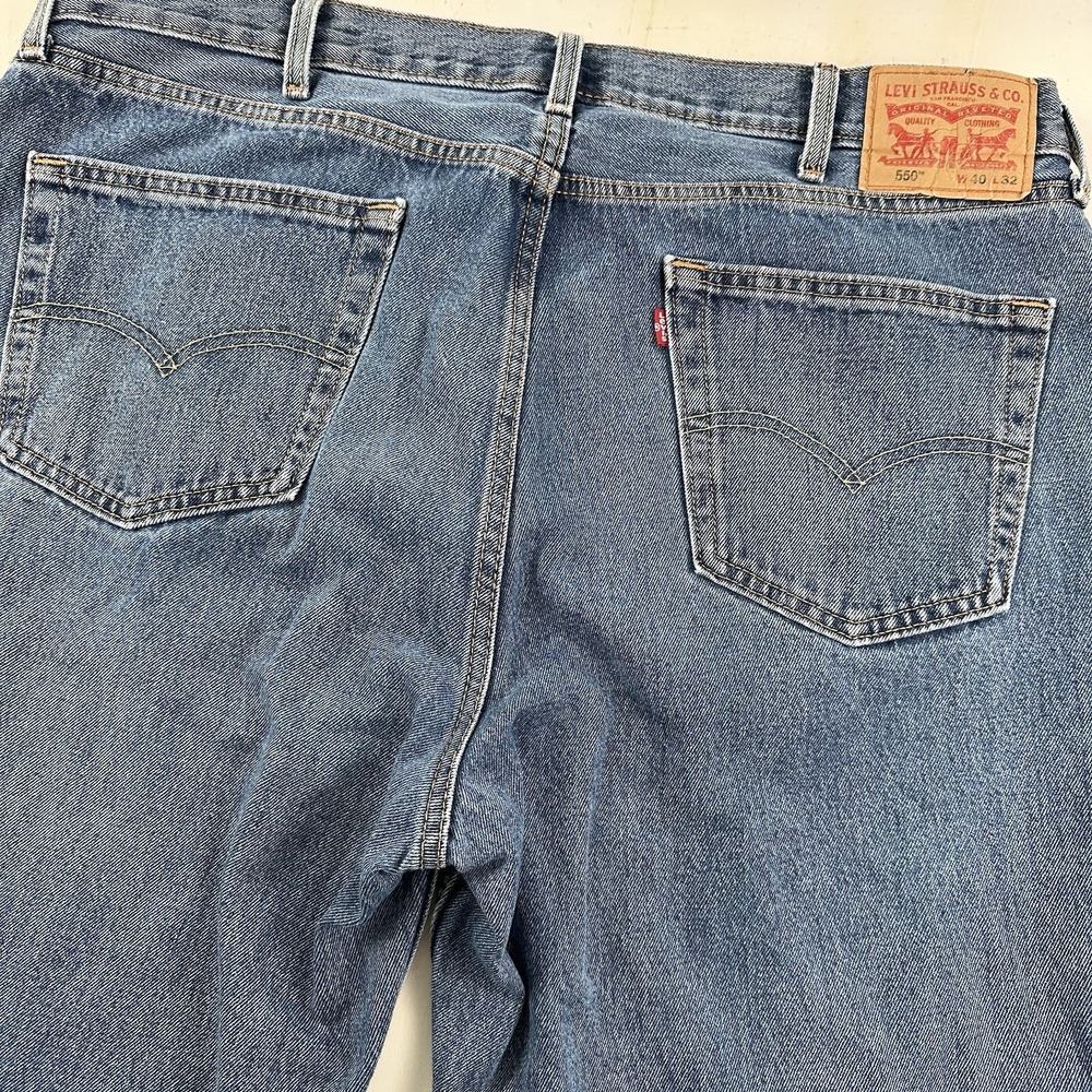Levi's Mens 40x32 550 Blue‎ Jeans Relaxed Straight Cotton Denim Medium Wash EUC